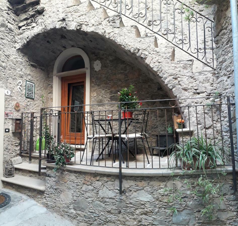 Arve Castelbianco - B&B E Appartamento Colletta Ngoại thất bức ảnh
